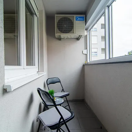 Flexible Selfcheckins 88 - Zagreb - Garage - Loggia - Bedroom Exterior photo