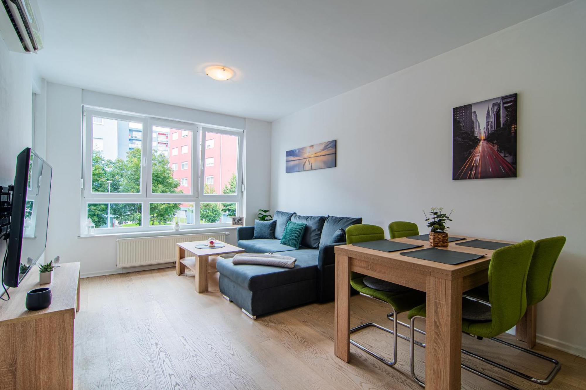 Flexible Selfcheckins 88 - - Garage - Loggia - Bedroom