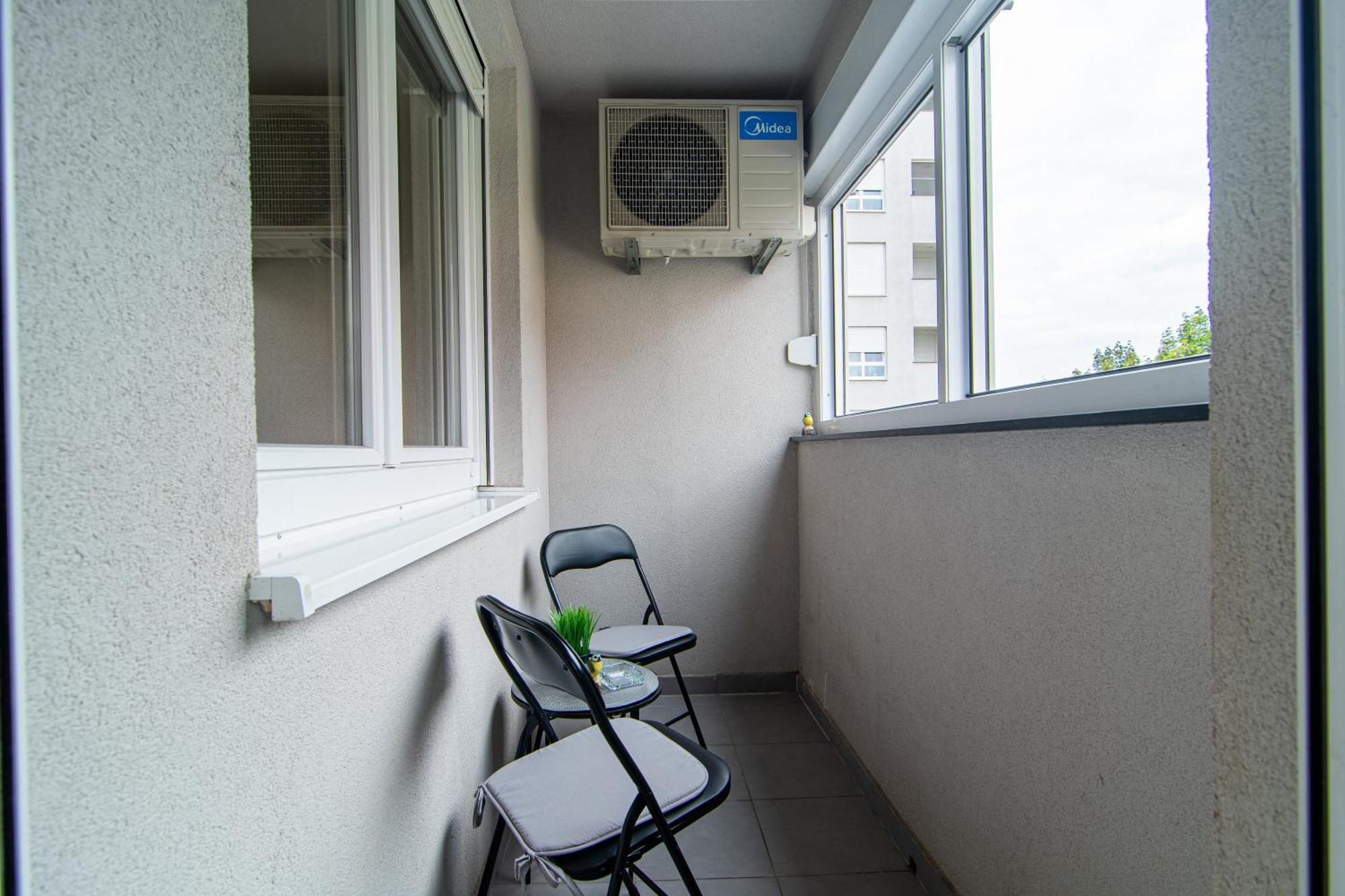 Apartment Flexible Selfcheckins 88 - - Garage - Loggia - Bedroom